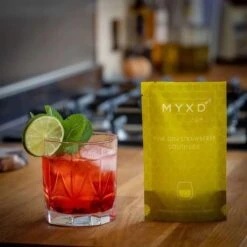 Winter Wonderland Cocktails Exploding Confetti Gift Box -Merry Moments 2023 11 0319.36.05