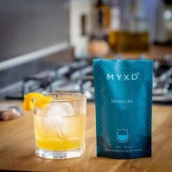 Winter Wonderland Cocktails Exploding Confetti Gift Box -Merry Moments 2023 11 0319.36.23